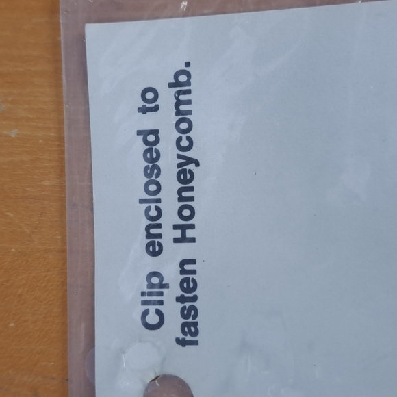 Set of 2 Vintage Eureka Honeycomb Tissue 9" Chick in Egg centerpieces - Picture 4 of 4